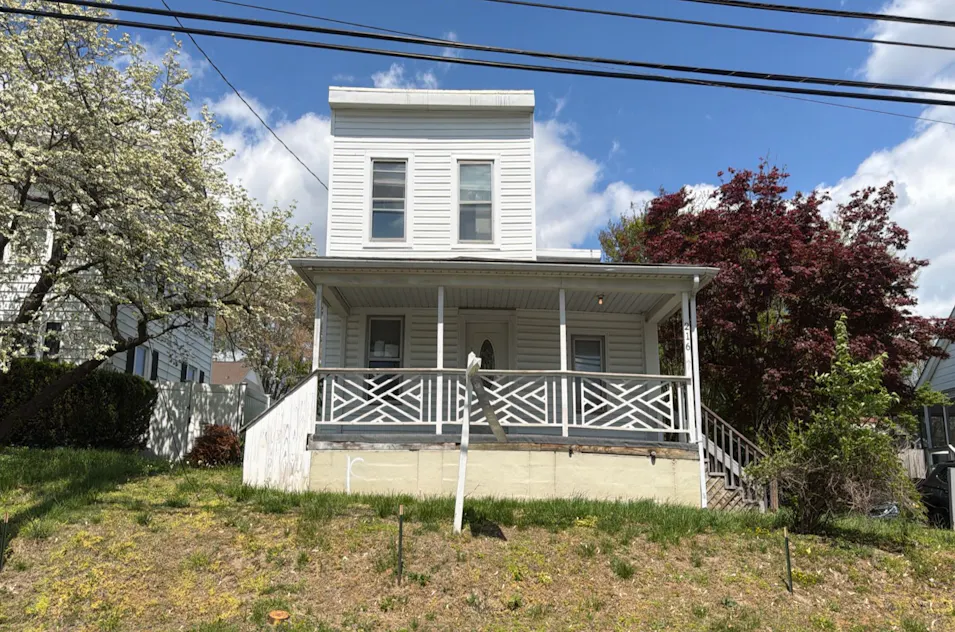 216 Clyde Ave Baltimore, MD 21227, Baltimore County