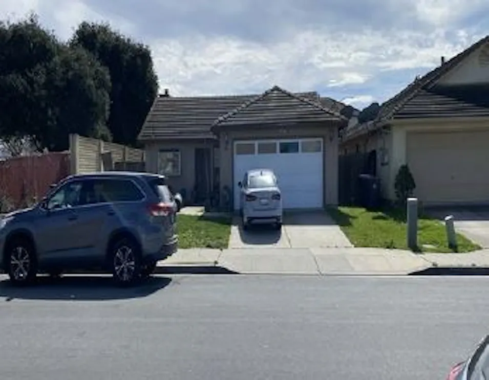 1496 Falcon Drive Salinas, CA 93905, Monterey County