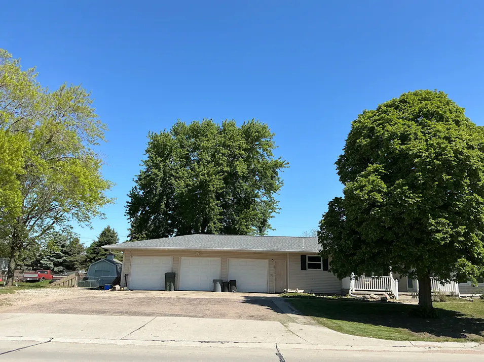 808 E 8th St Columbus, NE 68601, Platte County