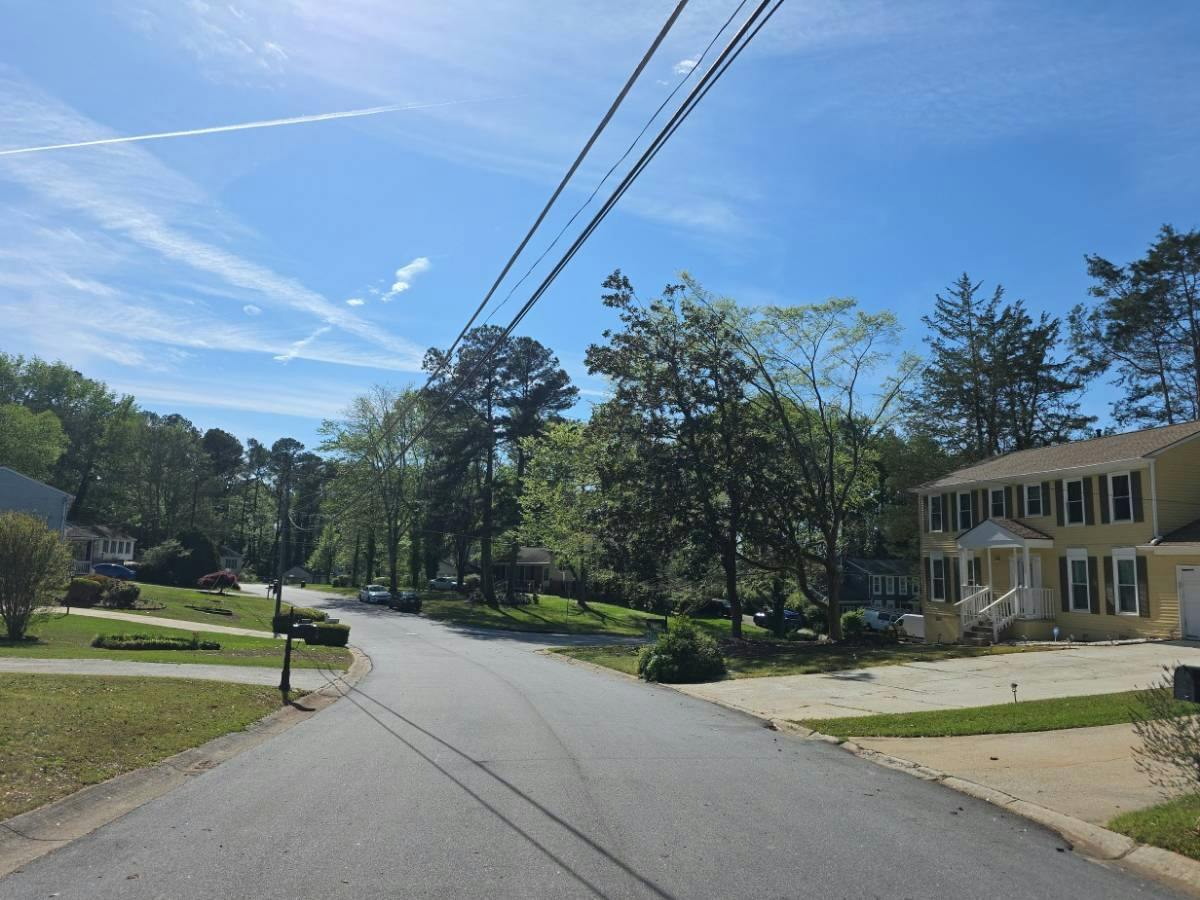 Aberdeen Ln, Stone Mountain, GA 30083