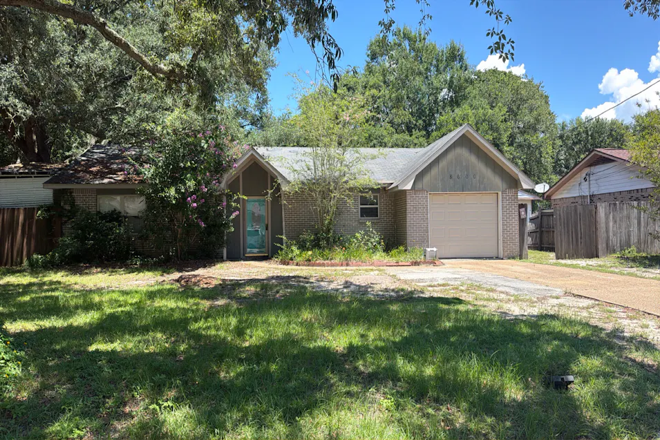 8600 Mermaid Ave Ocean Springs, MS 39564, Jackson County
