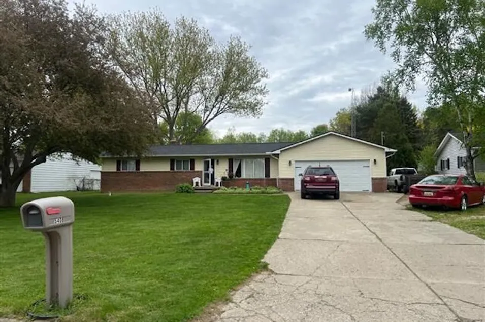 5408 Squire Ln Flint, MI 48506, Genesee County