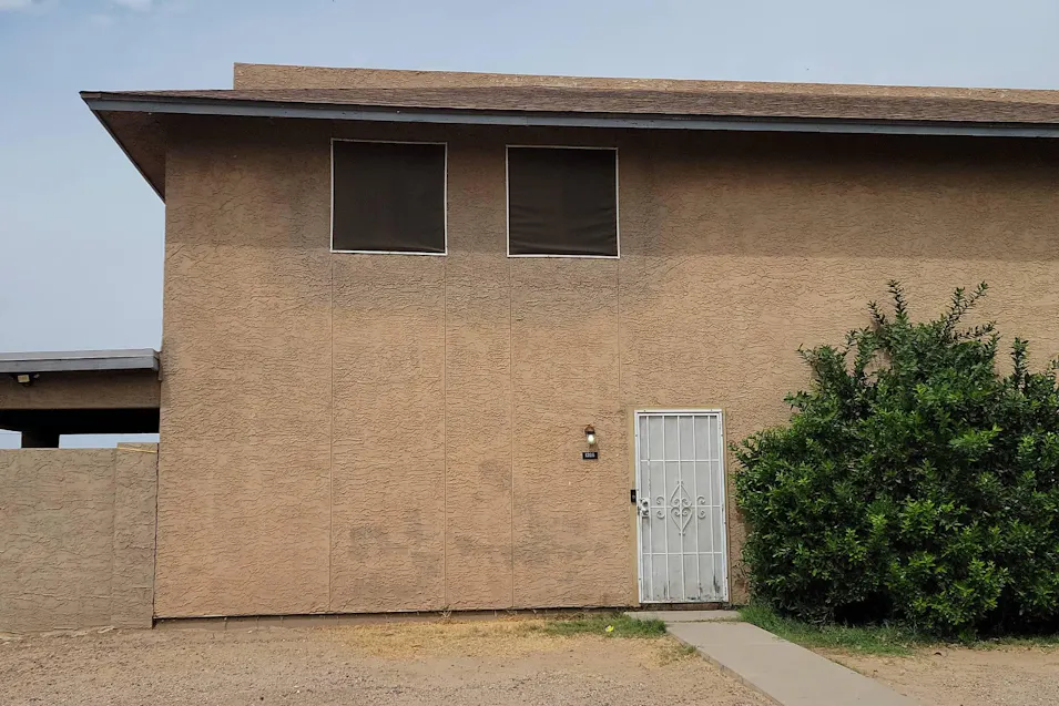 4242 N 69th Drive 1306 Phoenix, AZ 85033, Maricopa County