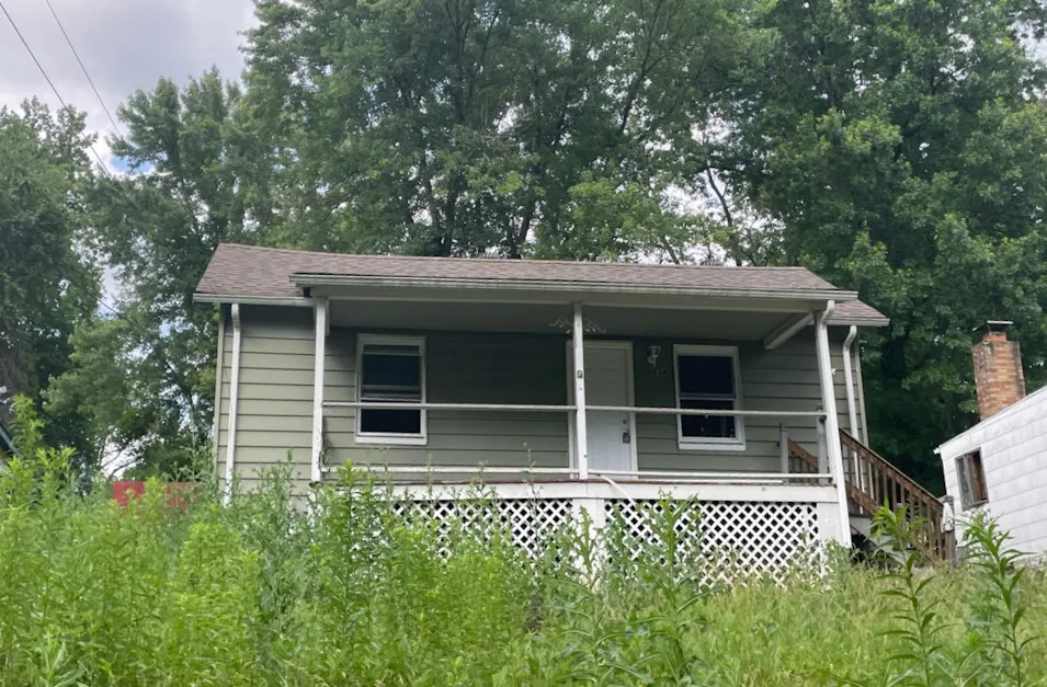 9934 Valley Dr Saint Louis, MO 63137, St. Louis County