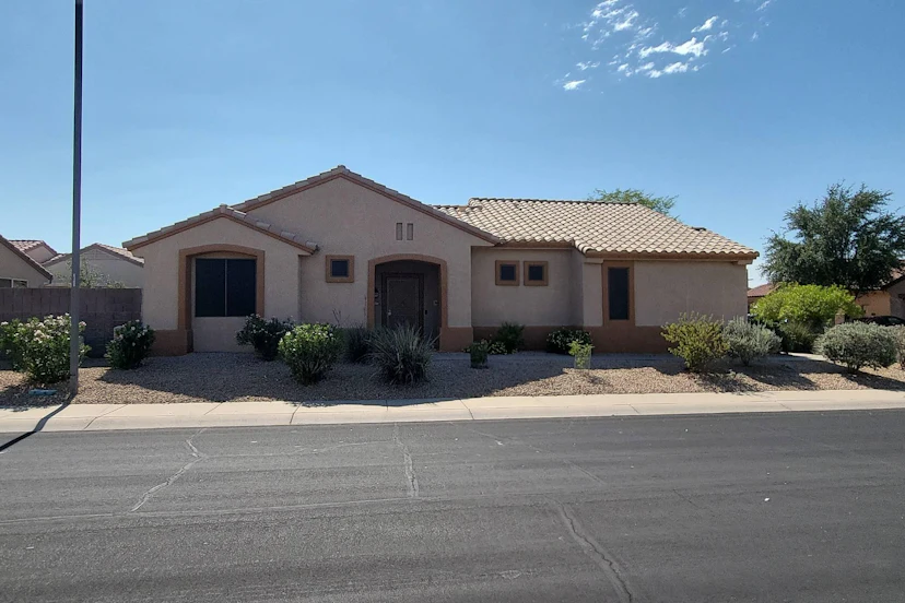 19525 N Bright Angel Ln