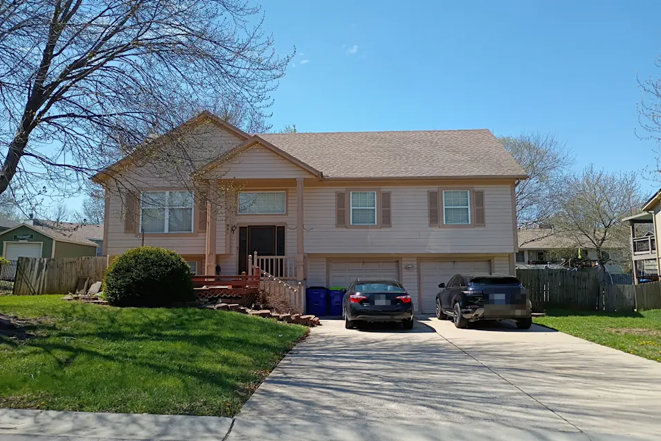 924 NE Carousel Lane Lee's Summit, MO 64086, Jackson County