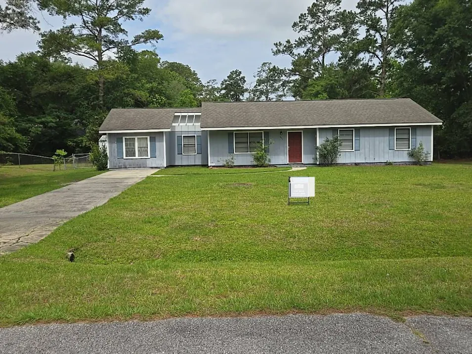 571 Huckleberry Ln Hinesville, GA 31313, Liberty County