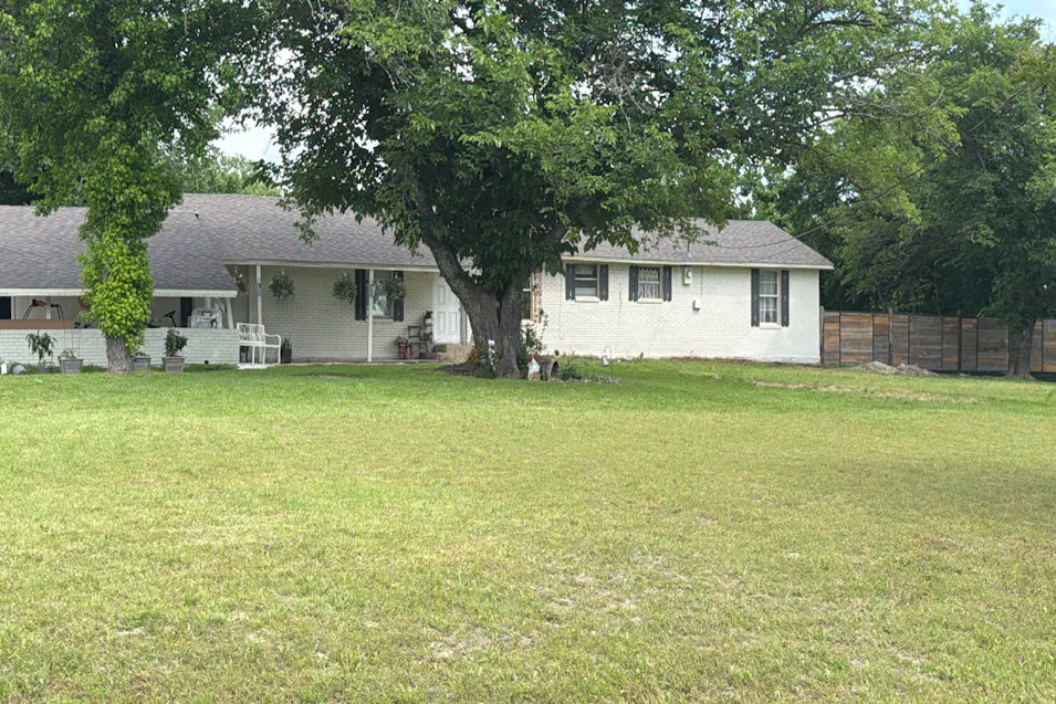 42 Newman Rd Sherman, TX 75090, Grayson County
