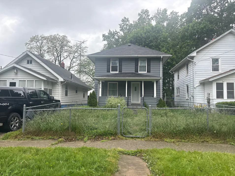 610 N State St Jackson, MI 49202-3465, Jackson County