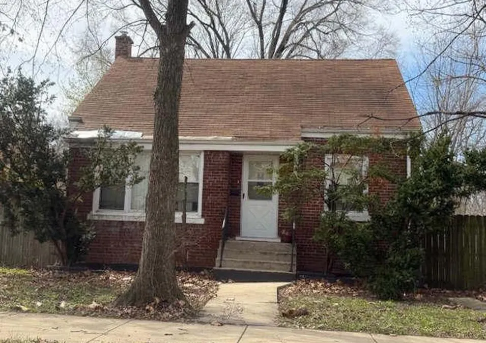 8404 South Hoyne Avenue Chicago, IL 60620, Cook County