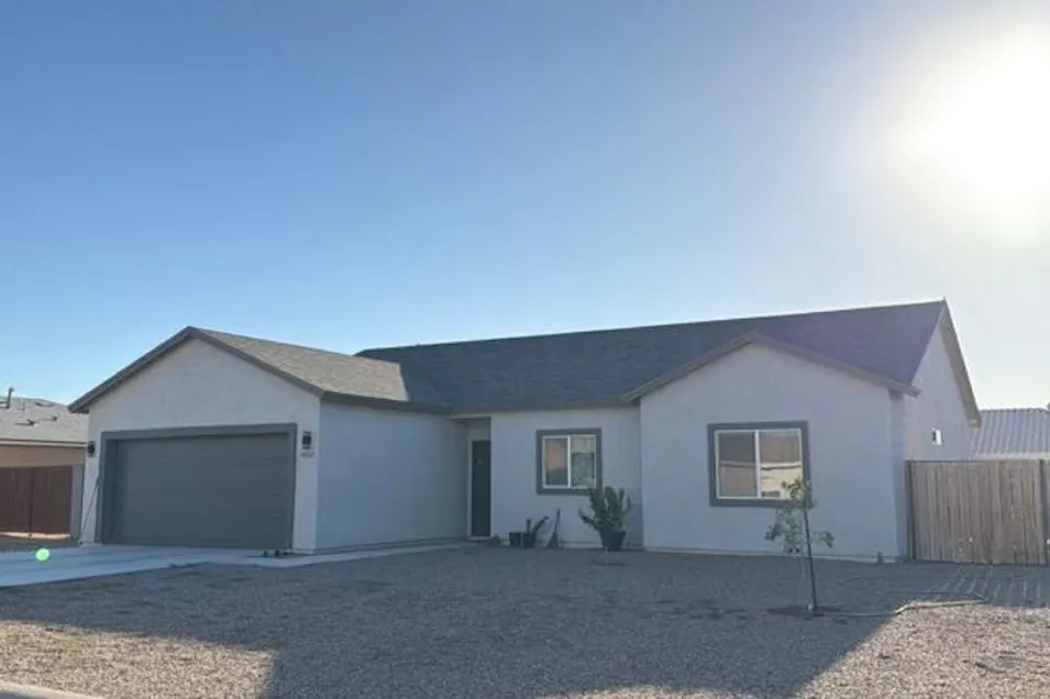 14332 S Acapulco Rd Arizona City, AZ 85123, Pinal County