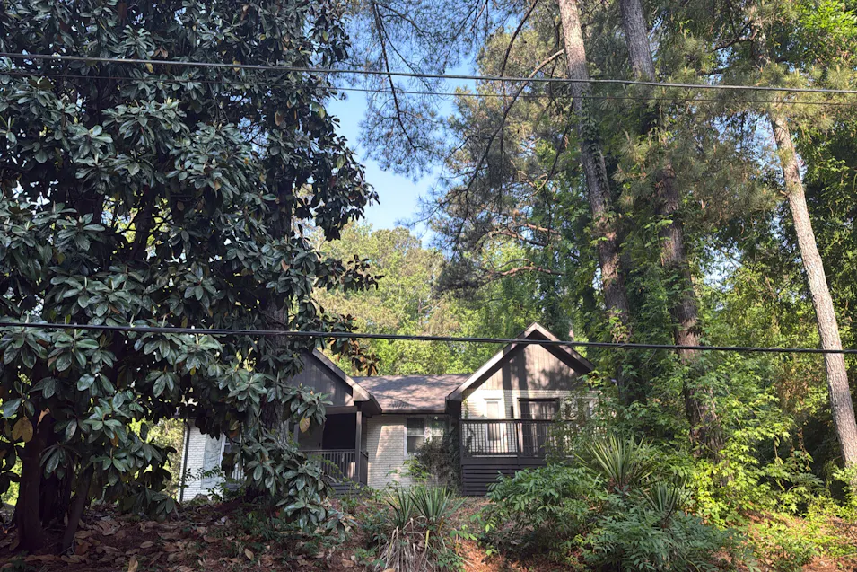 2055 Grant Rd SW Atlanta, GA 30331, Fulton County