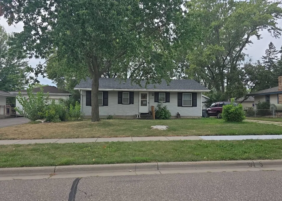 2695 1st St N Saint Paul, MN 55109, Ramsey County