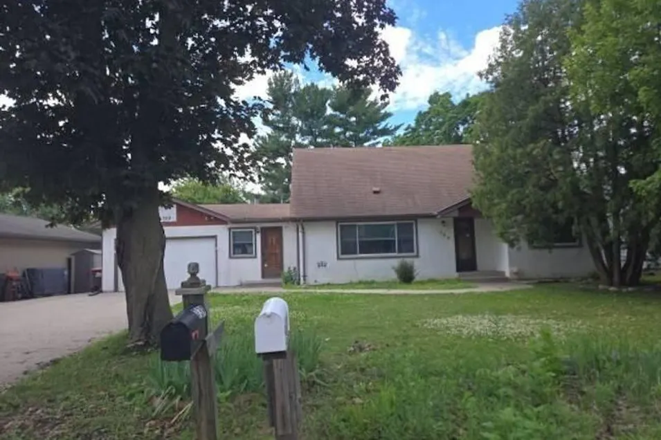 739 N Meyer St Maplewood, MN 55119, Ramsey County