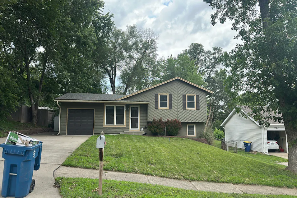 212 Jackson Street Liberty, MO 64068, Clay County