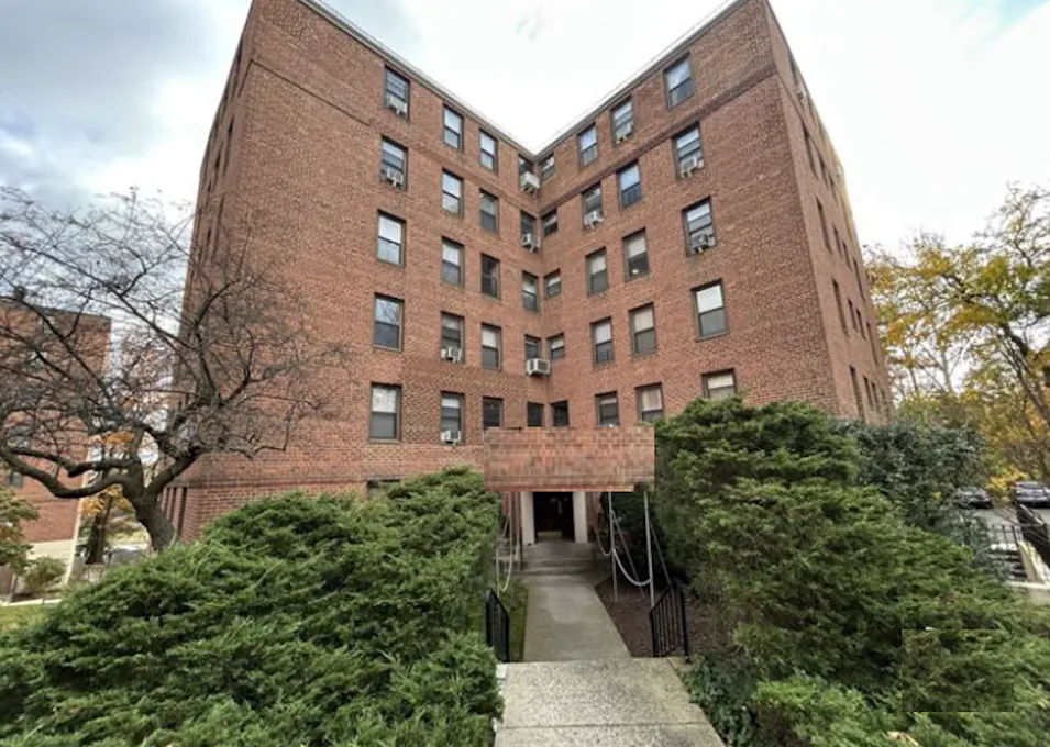 161 Pearsall Dr Mount Vernon, NY 10552, Westchester County