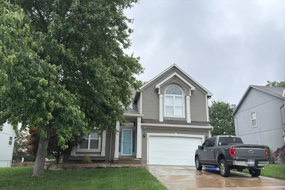 908 SE 15th St Lees Summit, MO 64081, Jackson County