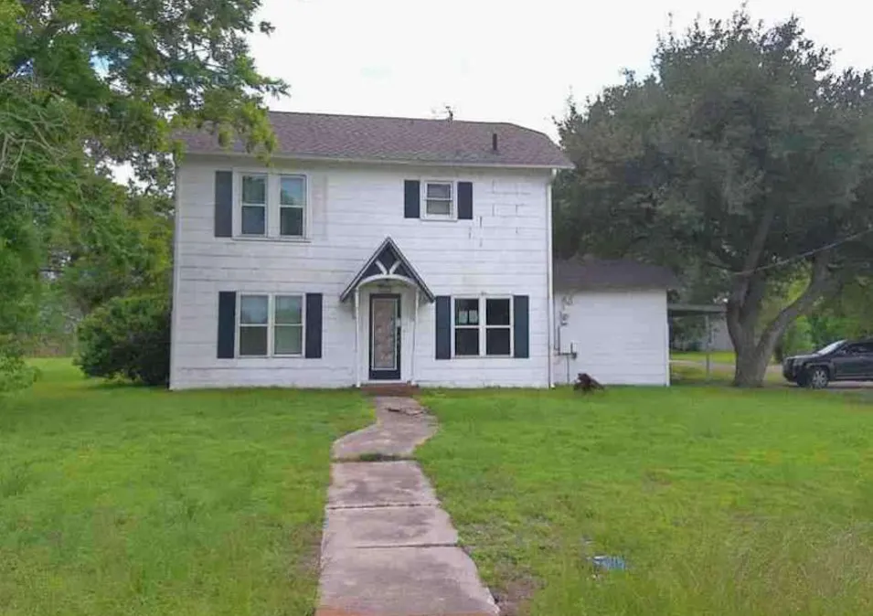 403e Avenue A Rosebud, TX 76570, Falls County