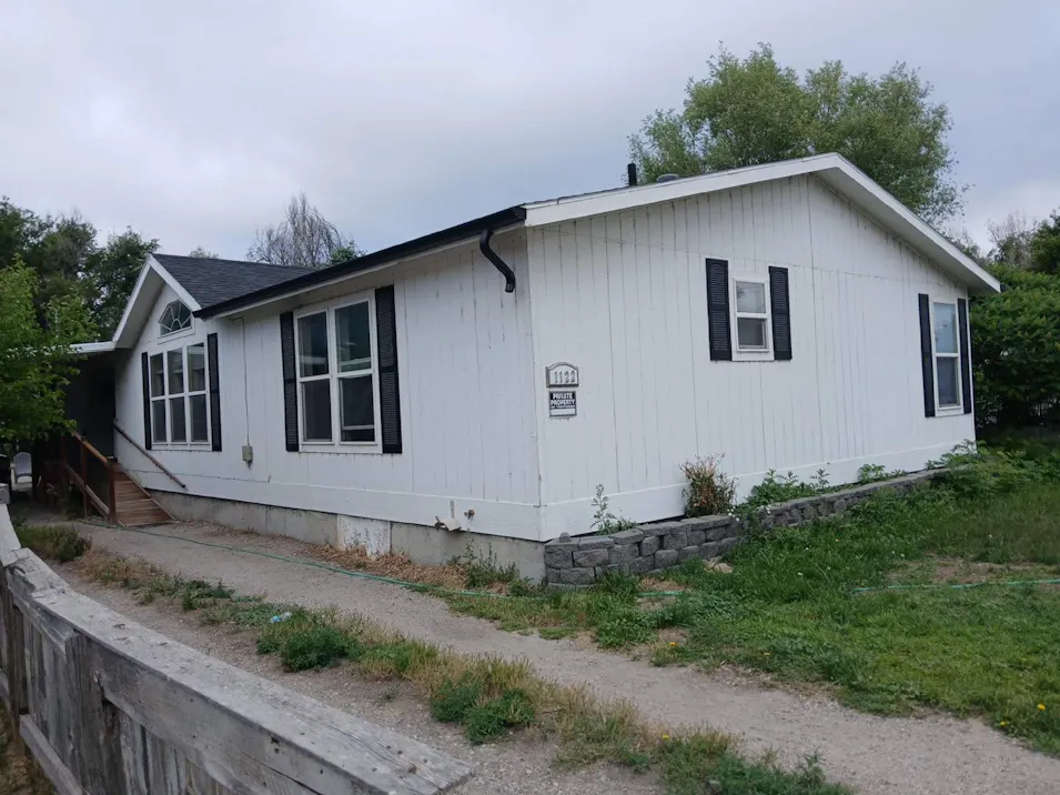 1122 Avenue R Scottsbluff, NE 69361, Scotts Bluff County
