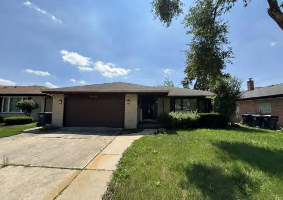 949 E 170th St South Holland, IL 60473, Cook County