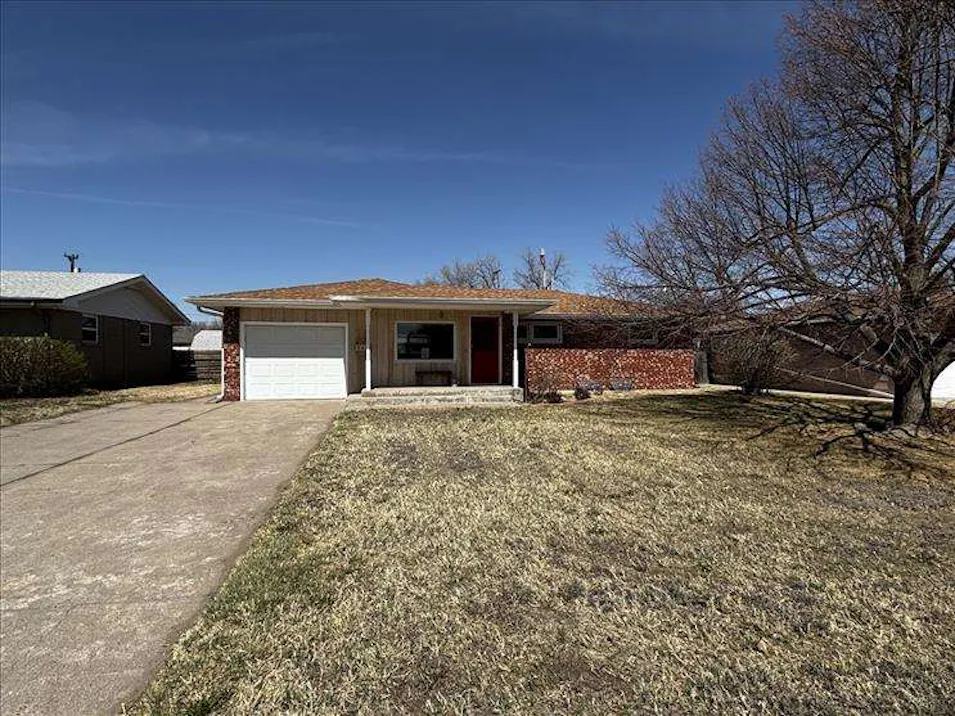 701 E Fair St Garden City, KS 67846, Finney County