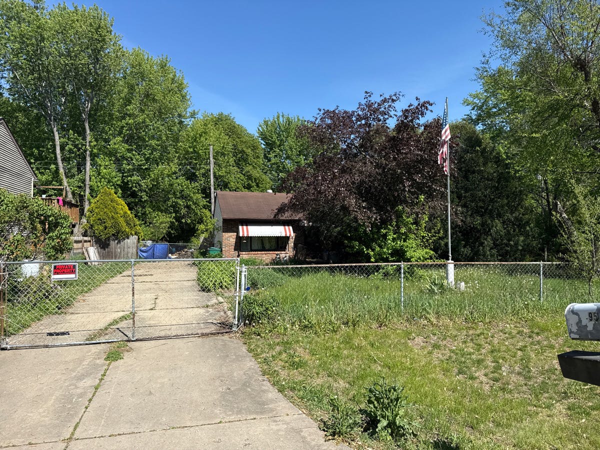 9520 Cincinnati Dr