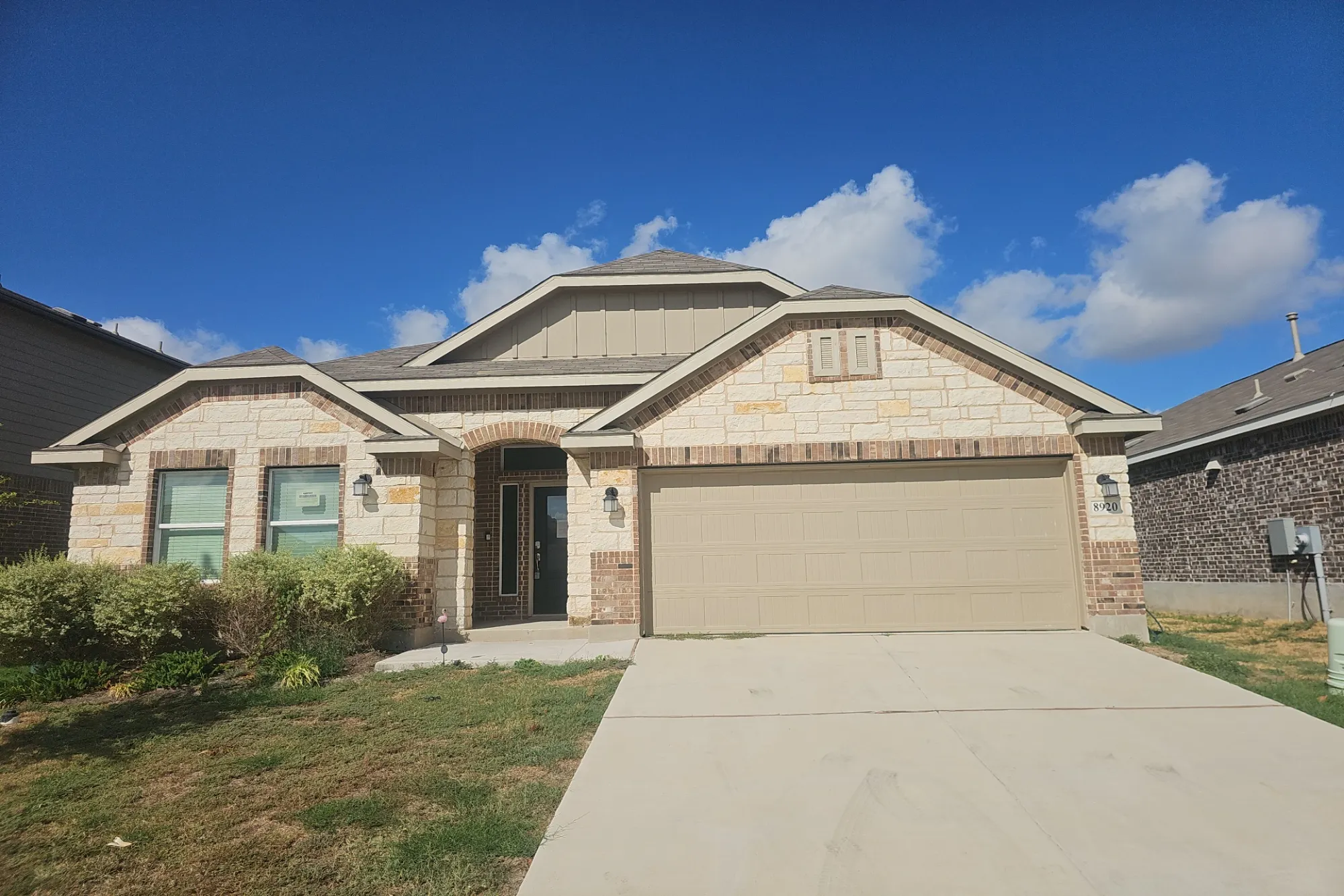 Luciano Rdg, Seguin, TX 78155