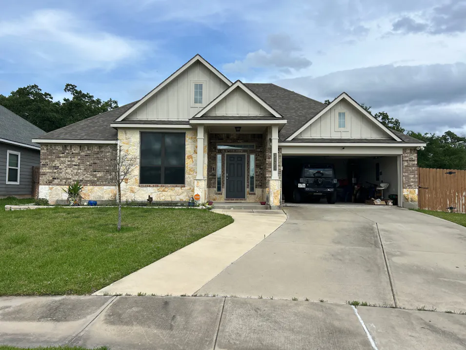 2121 Stubbs Drive Bryan, TX 77807, Brazos County