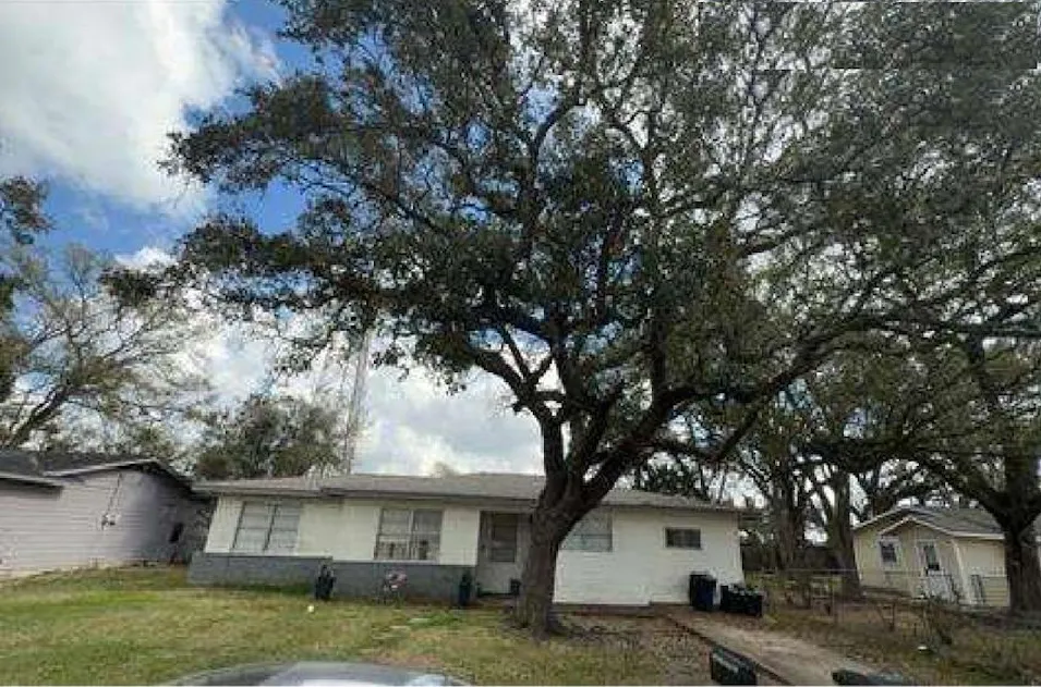 315 W Saunders St League City, TX 77573, Galveston County