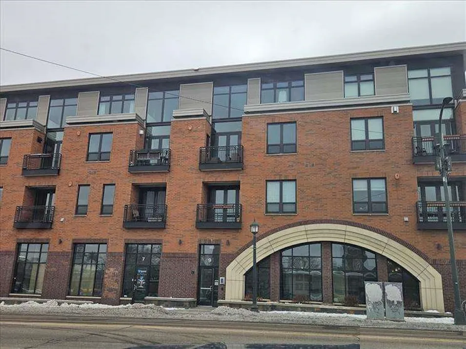 9 W Franklin Ave Minneapolis, MN 55404, Hennepin County