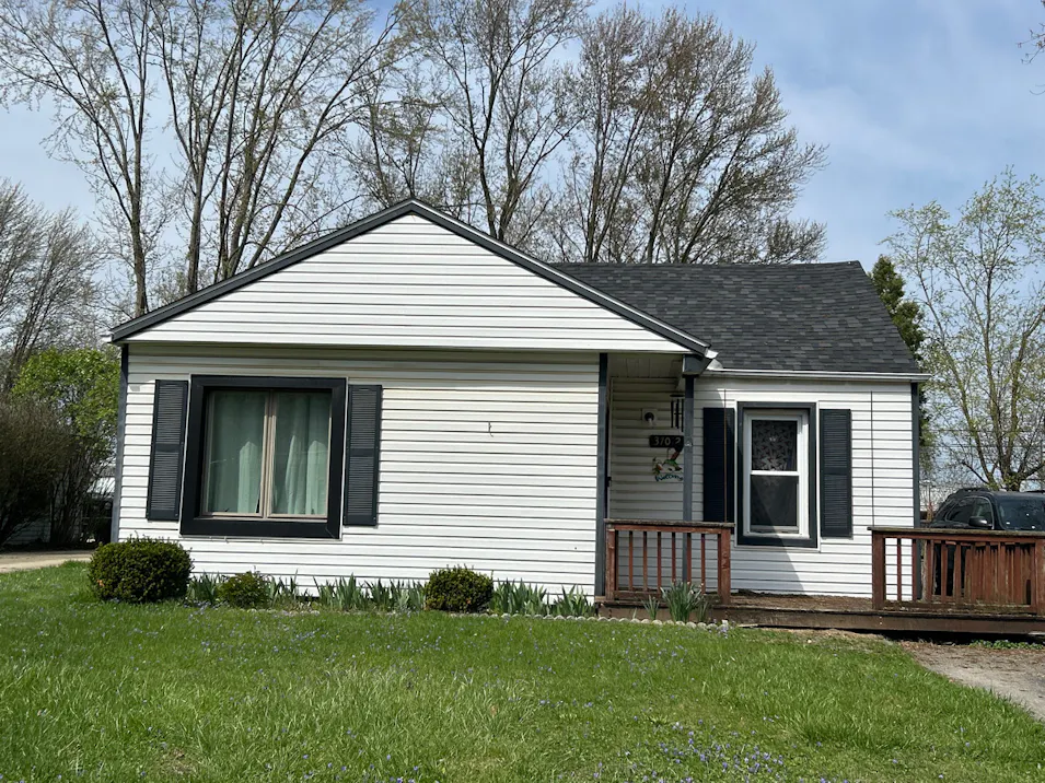 37012 Bendix St Wayne, MI 48184, Wayne County