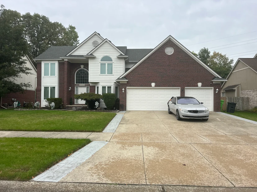 46552 Leanna Dr