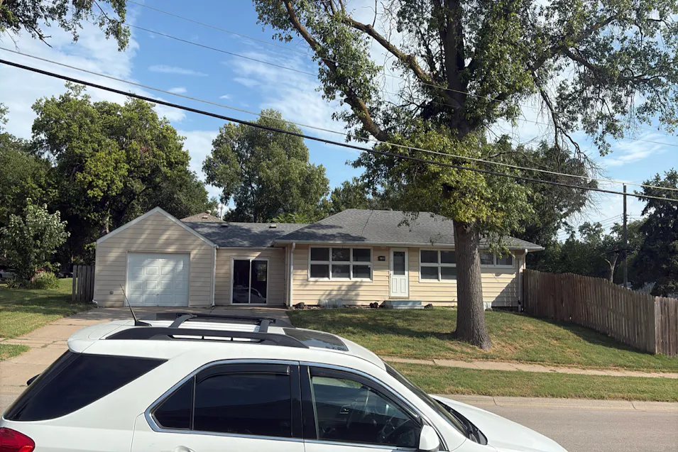 6700 Gladstone St Lincoln, NE 68507, Lancaster County