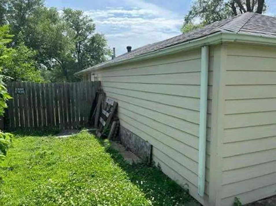 6700 Gladstone St Lincoln, NE 68507, Lancaster County