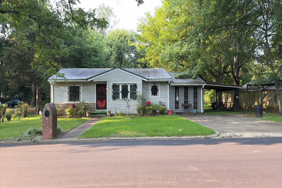 304 Central Ave Starkville, MS 39759, Oktibbeha County