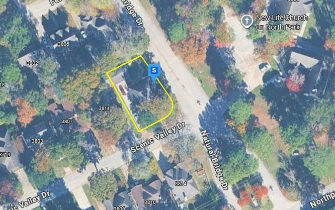 Scenic Valley Dr, Kingwood, TX 77345