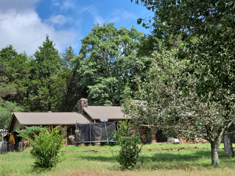 3716 Dora Rd. Van Buren, AR 72956, Crawford County