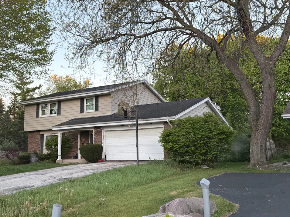 8239 N 46th St Brown Deer, WI 53233, Milwaukee County