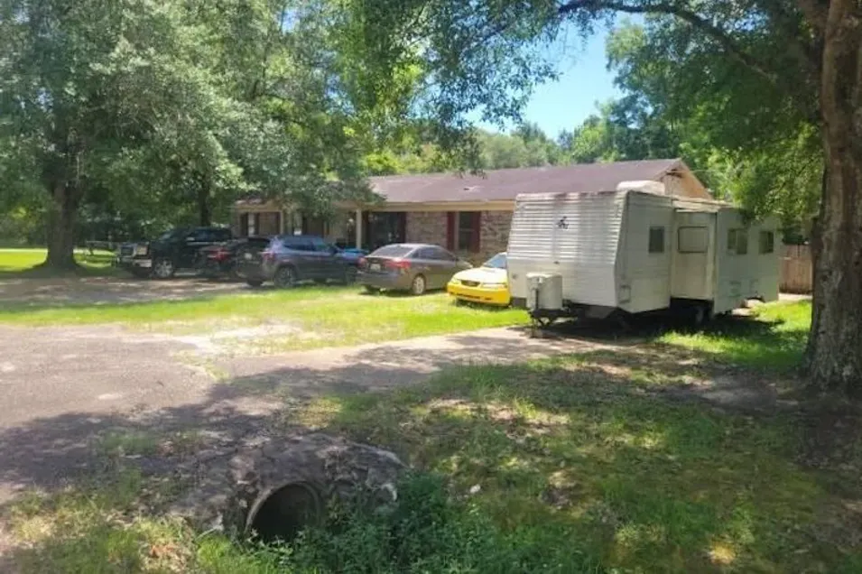 1005 Alvarez Dr Saraland, AL 36571, Mobile County