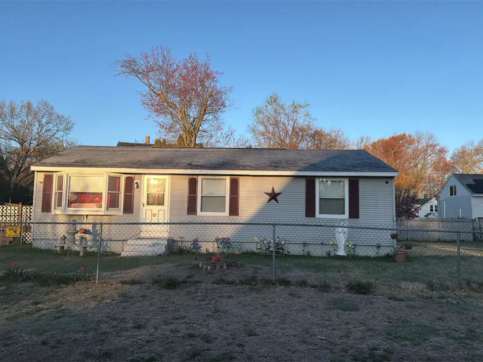 44 Pelham Street Springfield, MA 01109, Hampden County