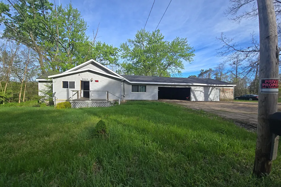 8645 Bellevue Rd Battle Creek, MI 49014, Calhoun County