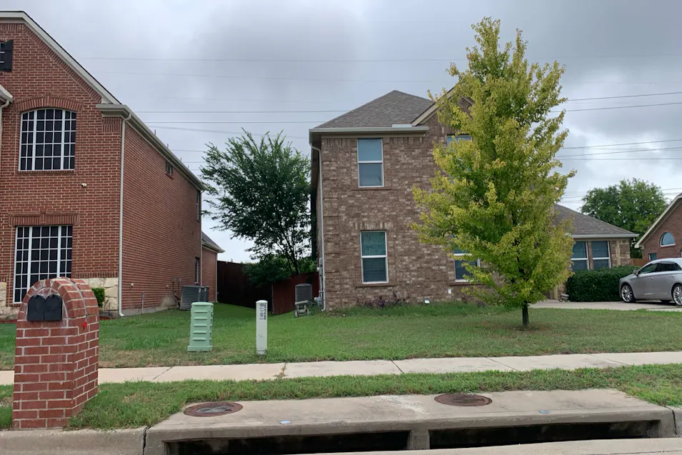 632 Rolling Hills Ln Desoto, TX 75115, Dallas County