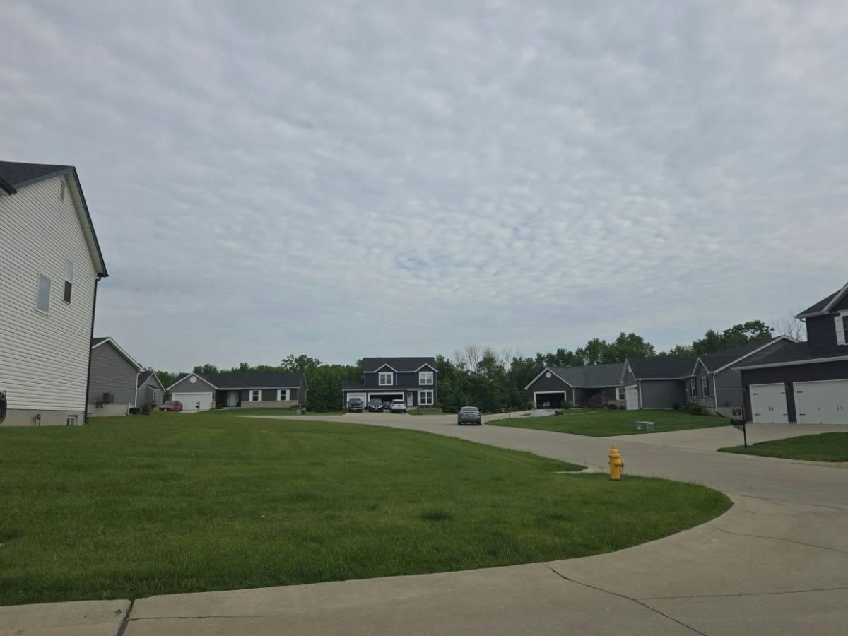 Hammerstone Dr, Moscow Mills, MO 63362