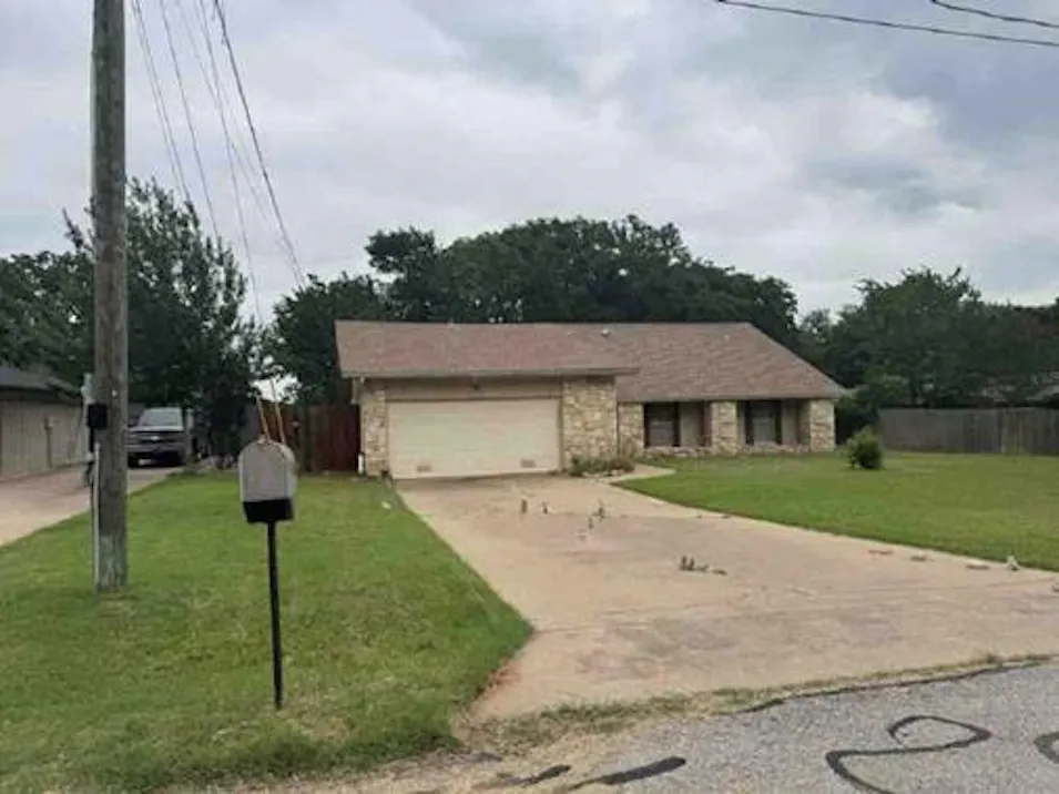 5505 Cortez Dr Granbury, TX 76049, Hood County