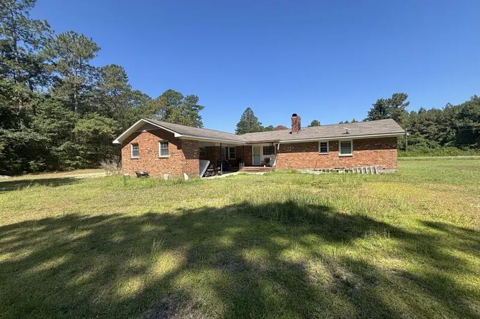 13290 Hwy 242 N Garland, NC 28441, Bladen County