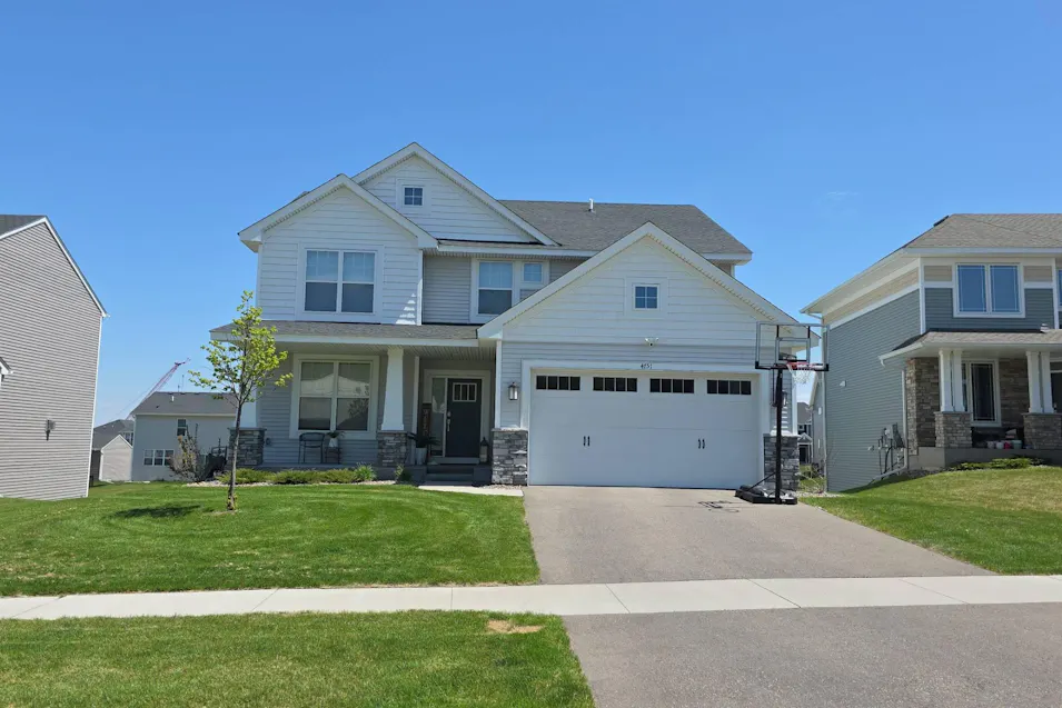4751 Martingale Dr Woodbury, MN 55129, Washington County