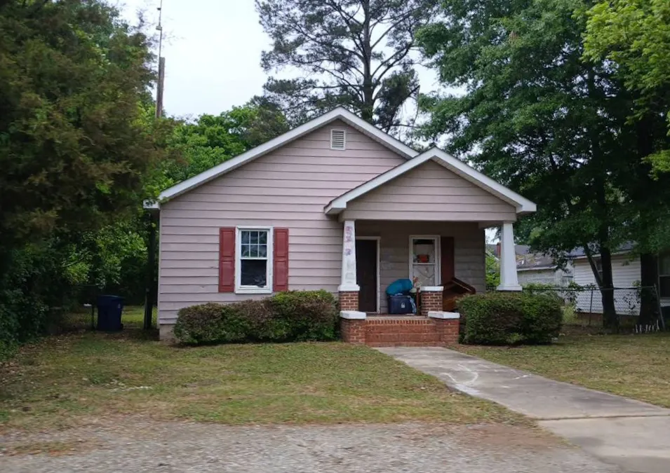 33 First Street Greenwood, SC 29646, Greenwood County