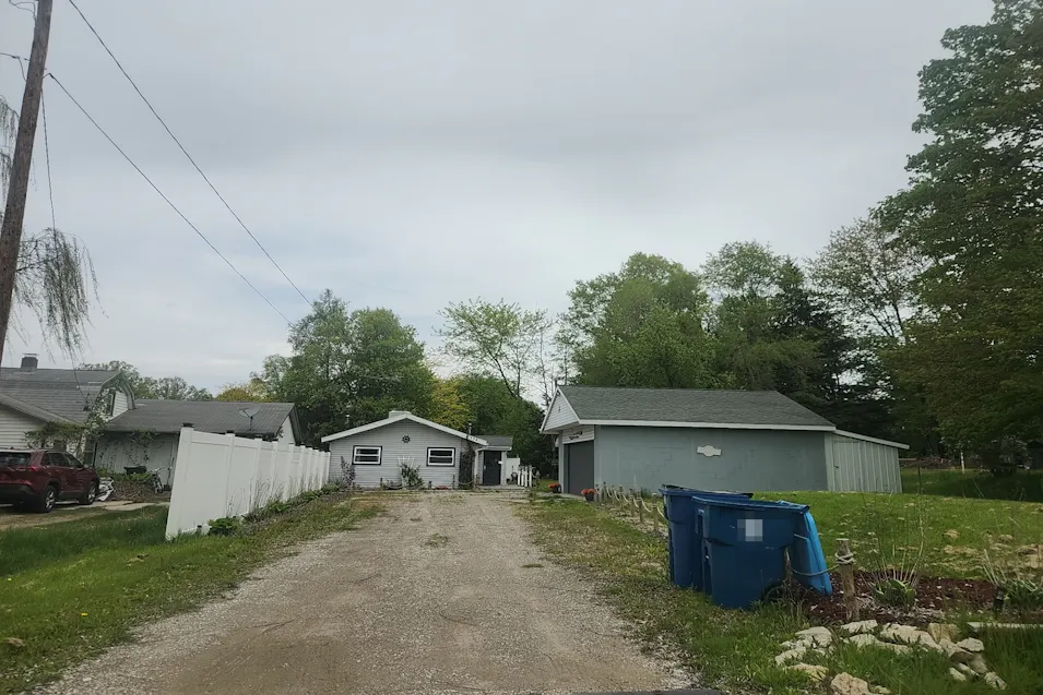 520 W Jessie Rd Sanford, MI 48657, Midland County