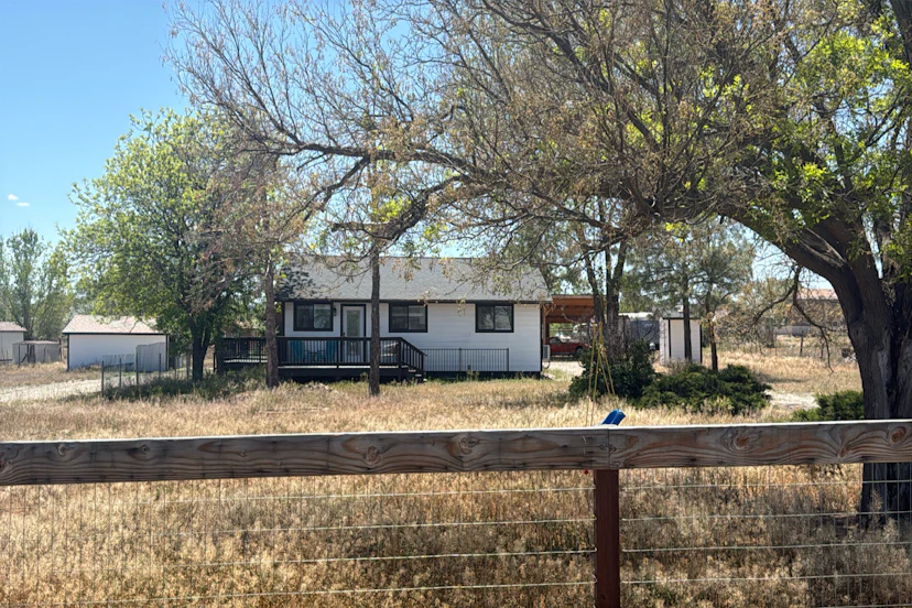 1143 Sierra Vista Drive