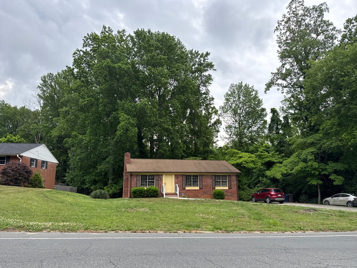1 HILLSIDE Dr